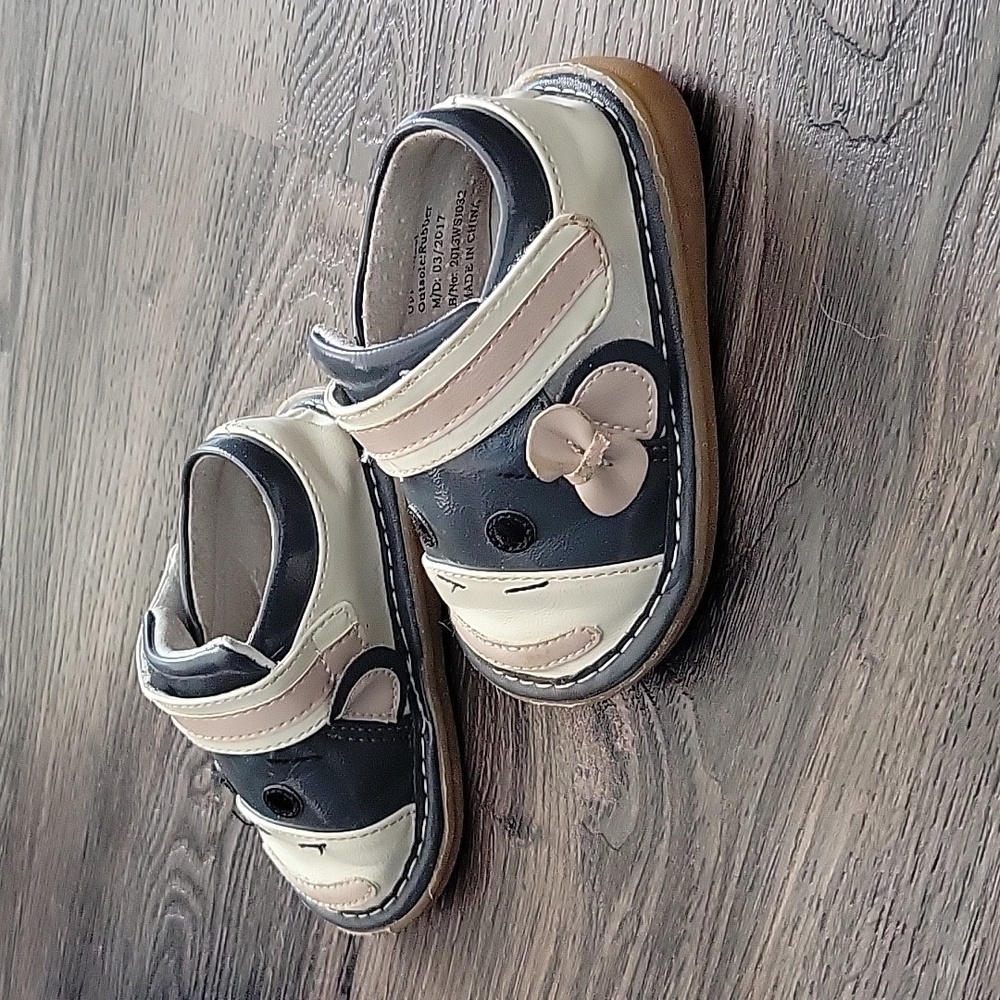 Wee Squeak Shoes